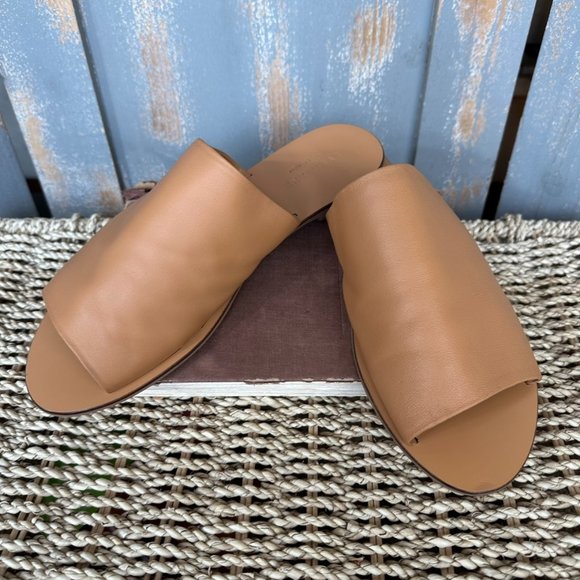 Everlane Shoes - Everlane The Day Slide Sandal Camel Sz 10-10.5